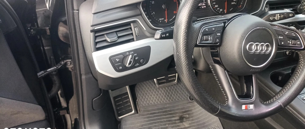 Audi A4 cena 104900 przebieg: 139772, rok produkcji 2017 z Kalisz małe 154